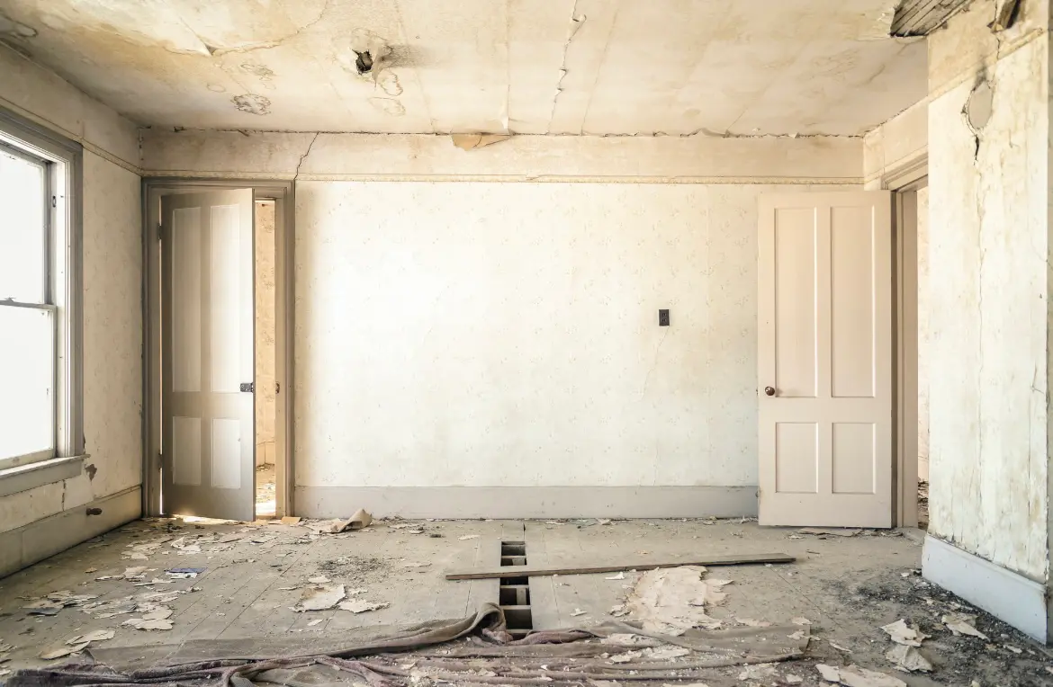 Waste disposal crew managing a cleanout project in Yucaipa